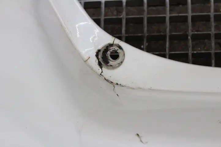 Toyota Yaris (2014 - 2019) Задний бампер — фото 20