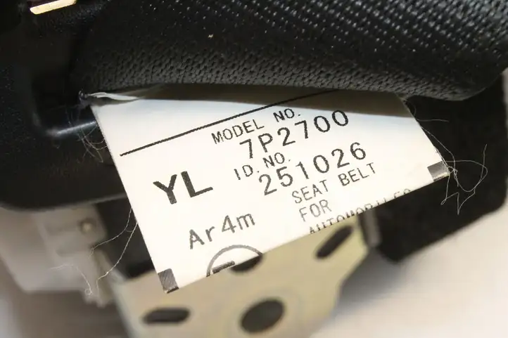 Toyota Yaris (2014 - 2019) 7P2700 Задний ремень безопасности — фото 5