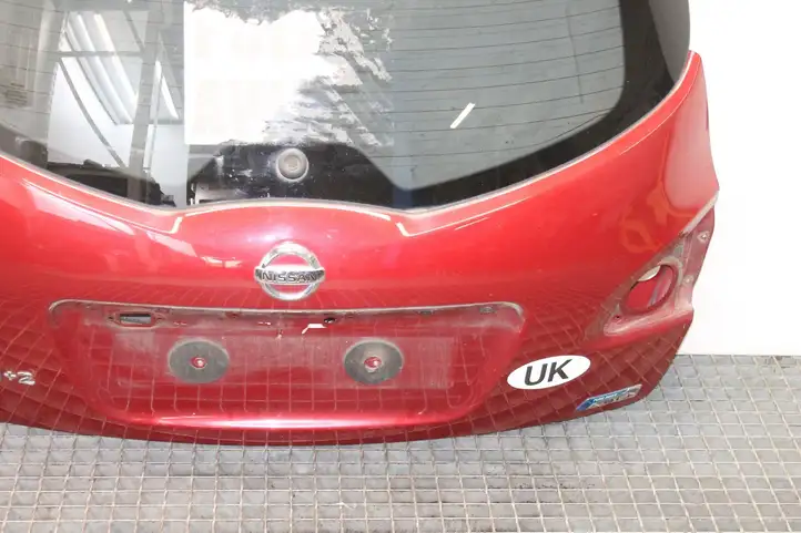 Nissan Qashqai (2010 - 2013) Крышка багажника — фото 6