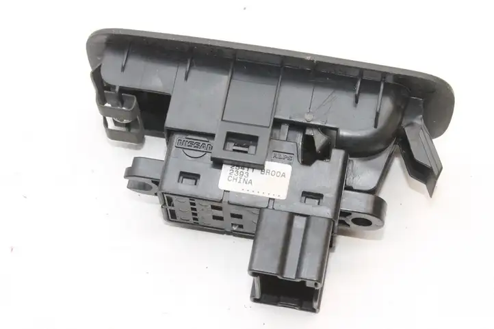 Nissan Qashqai (2010 - 2013) 25411BR00A Кнопка стеклоподъемников — фото 3