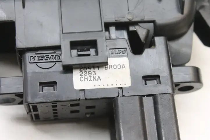 Nissan Qashqai (2010 - 2013) 25411BR00A Кнопка стеклоподъемников — фото 5