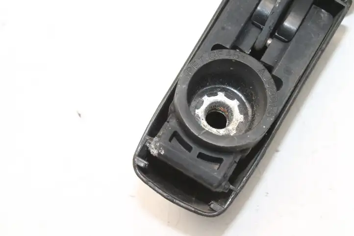 Toyota Yaris (2014 - 2019) Поводок заднего стеклоочистителя — фото 4