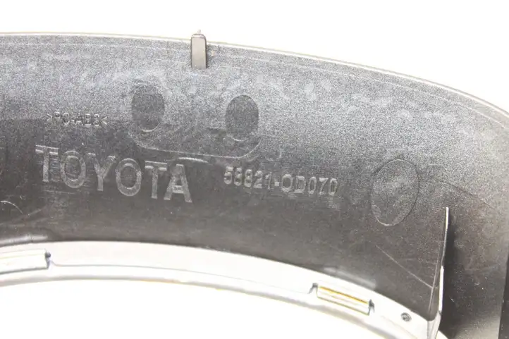 Toyota Yaris (2014 - 2019) 588370D060 Другая деталь консоли (туннеля) — фото 5