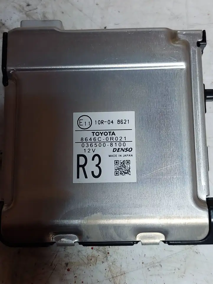 Toyota RAV 4 (XA40) (2012 - 2018) 8646C0R021 Камера в лобовом стекле — фото 3