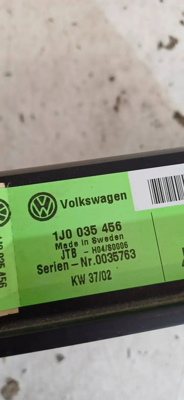 Volkswagen PASSAT B5.5 (2001 - 2005) 1J0035456 Усилитель звука — фото 2