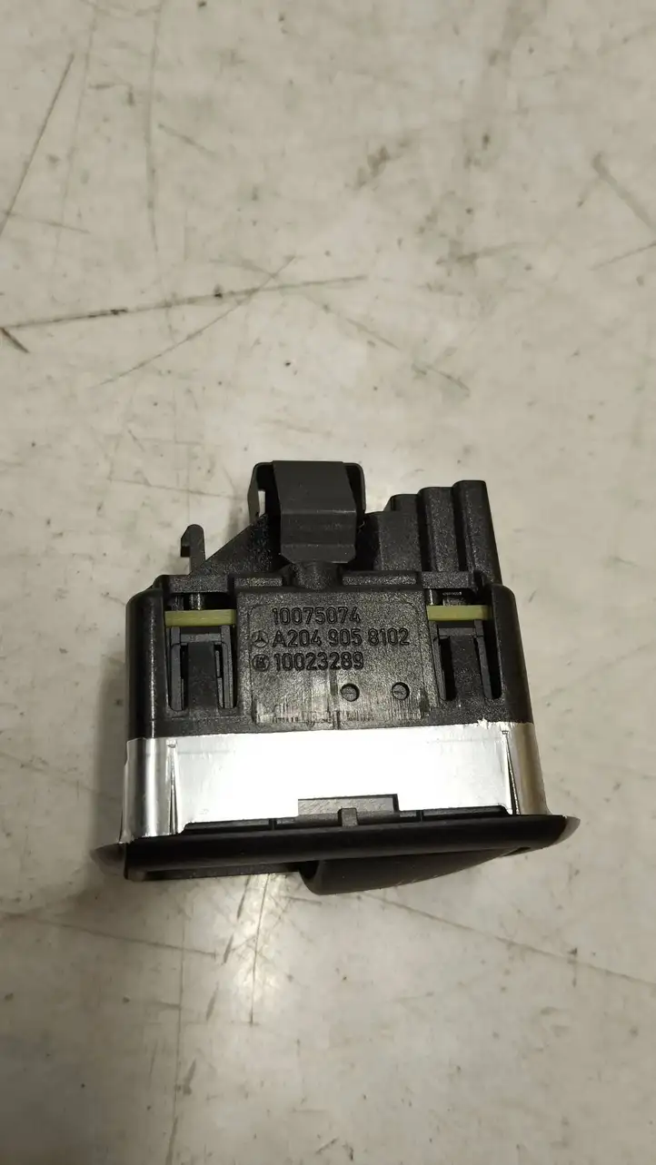 Mercedes-Benz GL X166 (2013 - 2019) A2049058102 Блок кнопок стеклоподъемников — фото 2