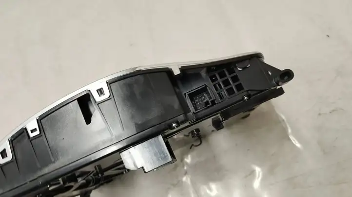 Mercedes-Benz S W222 (2013 - ) A0009007408 Передняя подсветка — фото 4