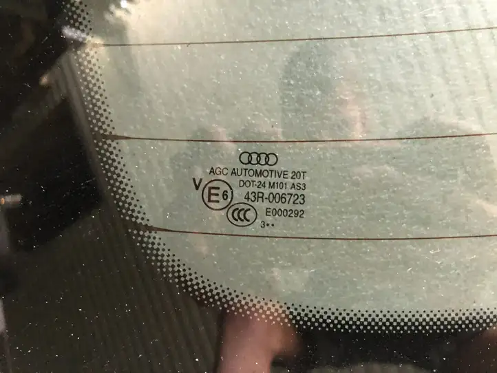 Audi Q5 SQ5 (2012 - 2017) Открывающееся стекло крышки багажника — фото 7