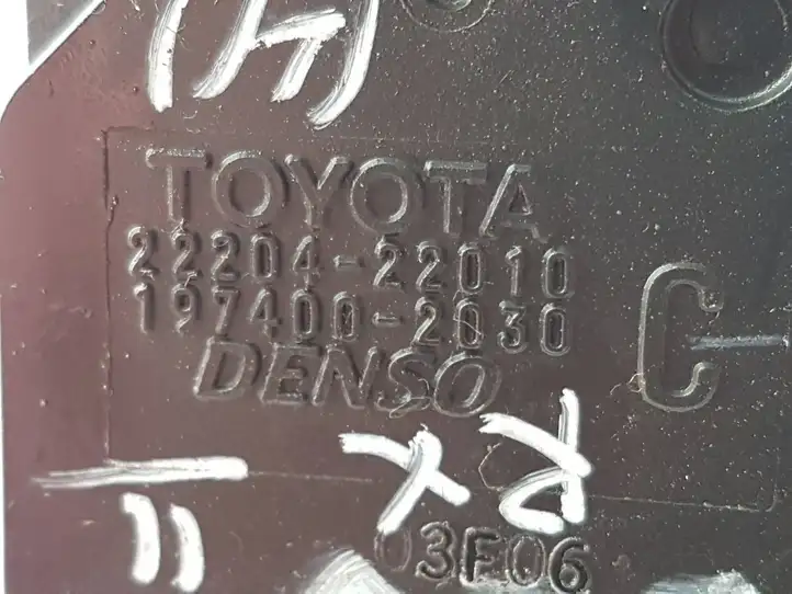 Lexus RX 330 - 350 - 400H (2006 - 2009) 2220422010 Датчик массового расхода воздуха — фото 2