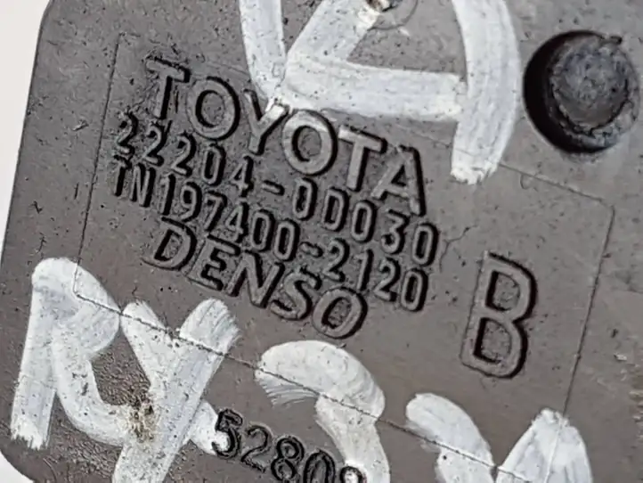 Lexus RX 330 - 350 - 400H (2006 - 2009) 222040D030 Датчик массового расхода воздуха — фото 2
