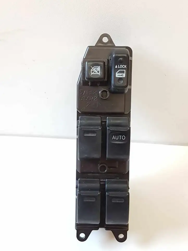 Toyota Hilux (AN10, AN20, AN30) (2008 - 2011) 848200K011 Блок кнопок стеклоподъемников — фото 7