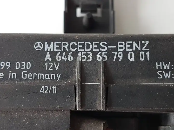 Mercedes-Benz Sprinter W906 (2006 - 2018) A6461536579 Реле накала свечей — фото 2