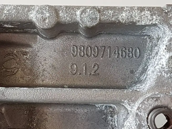 Peugeot 208 (2019 - ) 9809714680 Кронштейн генератора — фото 2