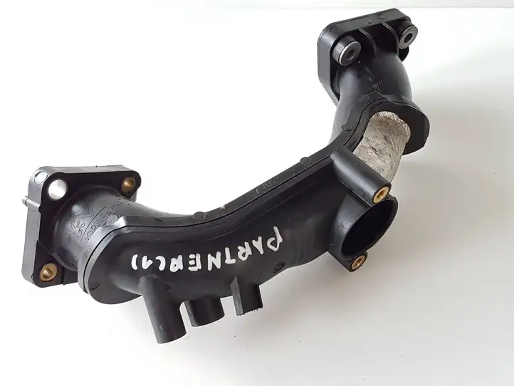 Peugeot Partner (2012 - 2015) 9674942380 Трубка подачи воздуха — фото 2