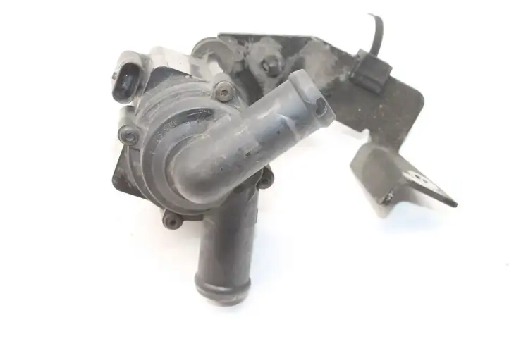 Audi A6 S6 C6 4F (2008 - 2011) 03L965561 Электроциркуляционный насос — фото 3