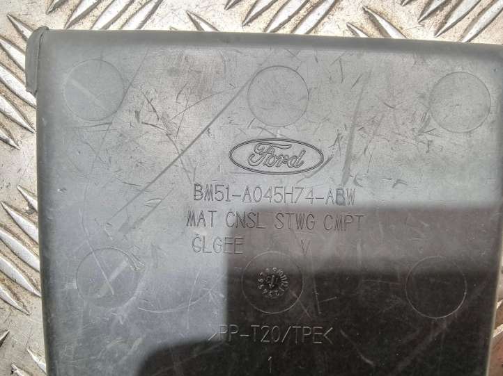 Ford Focus (2011 - 2015)  BM51A045H74ABW Подстилочка ящика для вещей