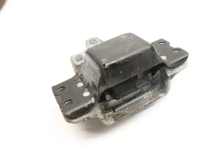 Audi A3/S3 8P (2008 - 2013) 1K0199555T Кронштейн двигателя — фото 5
