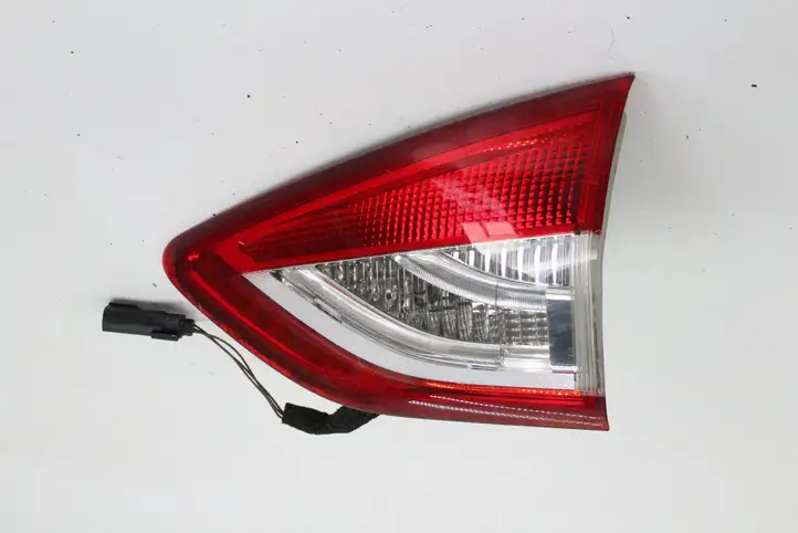 Ford Kuga II (2013 - 2019) CV4413A602BD Задний фонарь в крышке багажника — фото 1