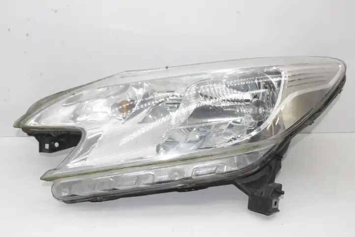 Nissan Note (E12) (2014 - 2018) 260603VU0A Передняя фара — фото 1