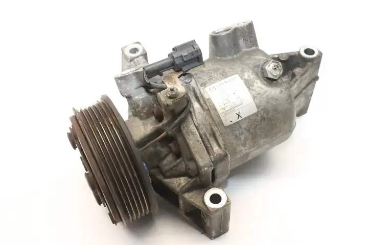 Nissan Juke I F15 (2010 - 2018) 926001KC1B Компрессор (насос) кондиционера воздуха — фото 1