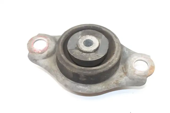 (1978 - 1983) Кронштейн двигателя — фото 4