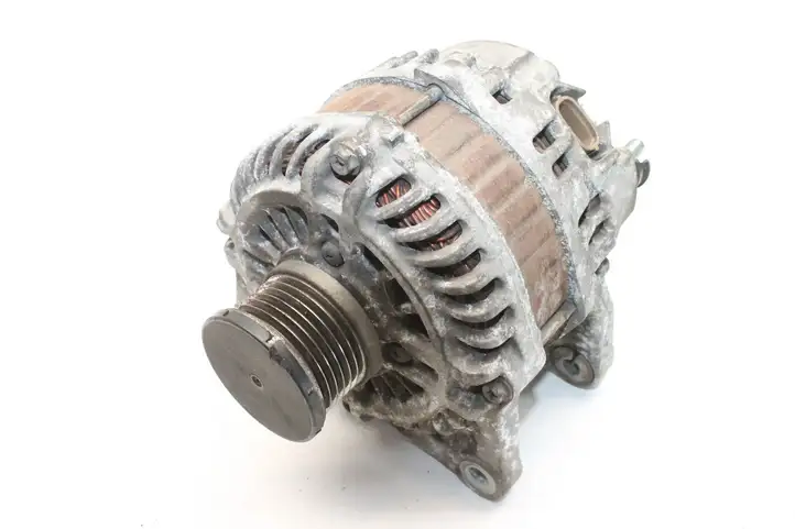 Nissan Juke I F15 (2010 - 2018) 231001KM1B Генератор — фото 2