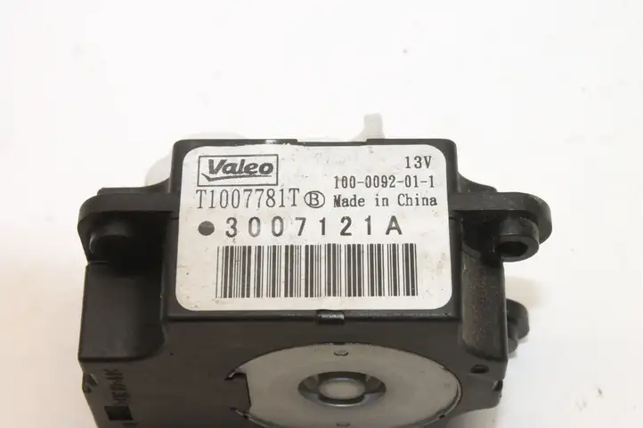 Nissan Note (E11) (2006 - 2014) T1007781T Двигатель задвижки потока воздуха — фото 5