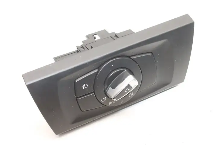 BMW 3 E92 E93 (2005 - 2014) 9169400 Включатель фонарей — фото 1