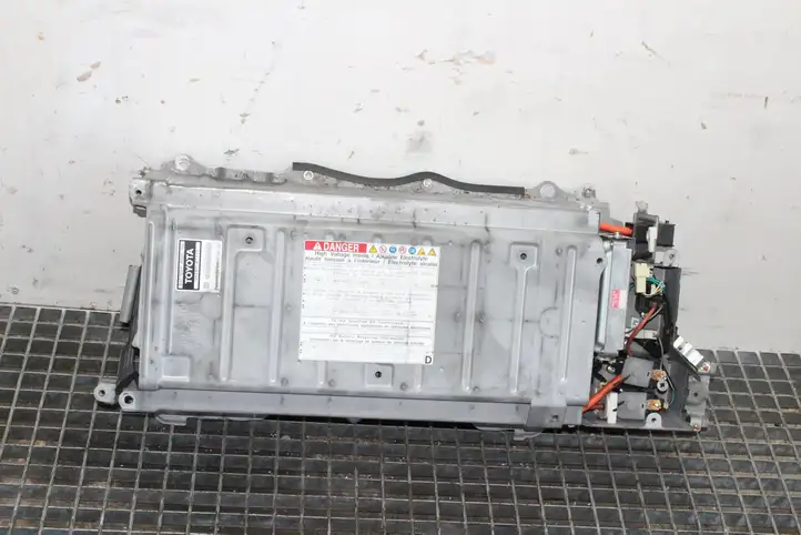 Toyota Prius (NHW20) (2003 - 2009) G928047110 Аккумулятор гибридного / электрического автомобиля — фото 1