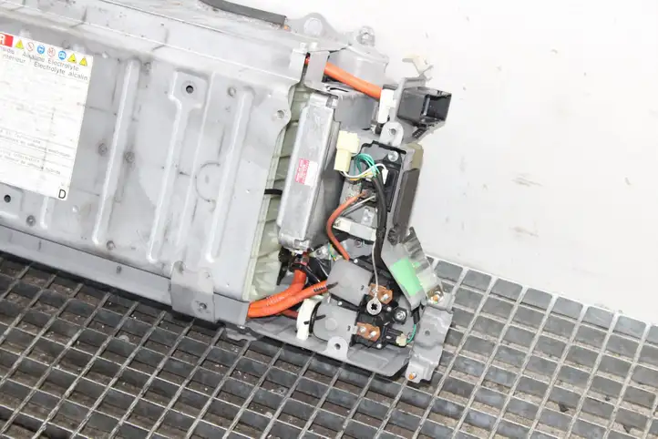 Toyota Prius (NHW20) (2003 - 2009) G928047110 Аккумулятор гибридного / электрического автомобиля — фото 3