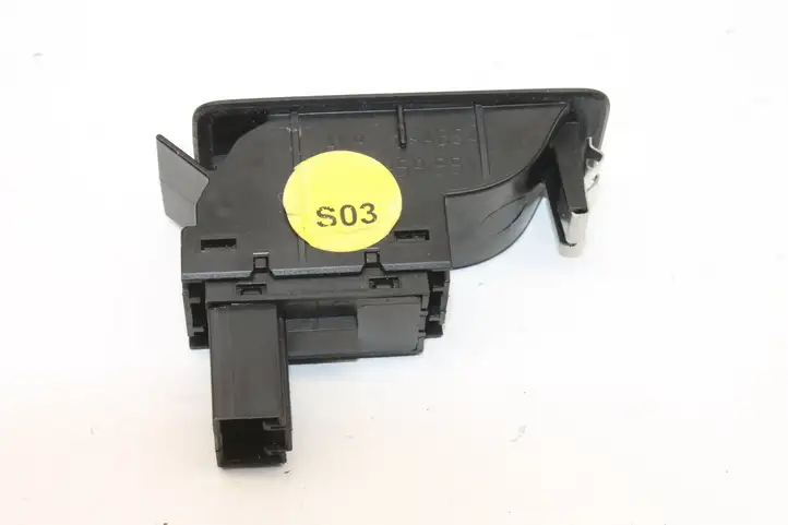 Volkswagen Sharan (2010 - 2015) 7N0959551 Кнопка фаркопа в багажнике — фото 3