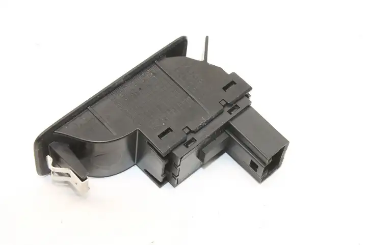 Volkswagen Sharan (2010 - 2015) 7N0959551 Кнопка фаркопа в багажнике — фото 4