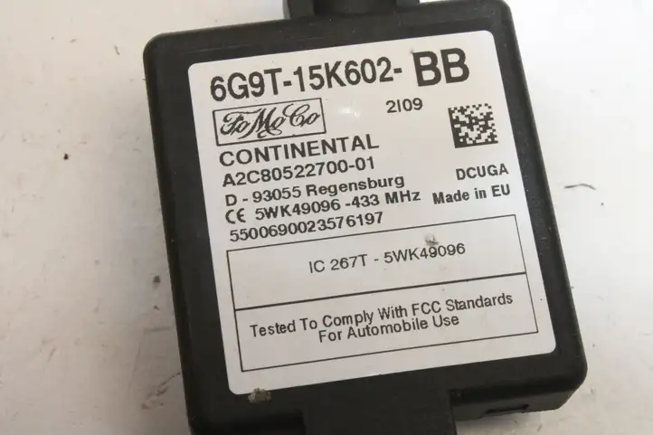 Ford Focus (2011 - 2015) 6G9T15K602BB Усилитель антенны — фото 5