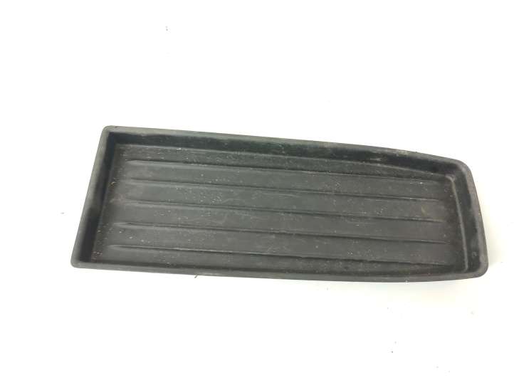 BMW 3 F30 F35 F31 (2012 - 2018)  9227902 Подстилочка ящика для вещей