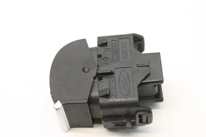 Ford Focus (2011 - 2015) BM5T14529AB Кнопка фаркопа в багажнике — фото 4