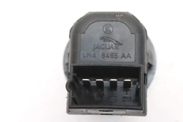 Jaguar XJ X308 (1998 - 2002) LNA6465AA Регулировка рулевой колонки — фото 5
