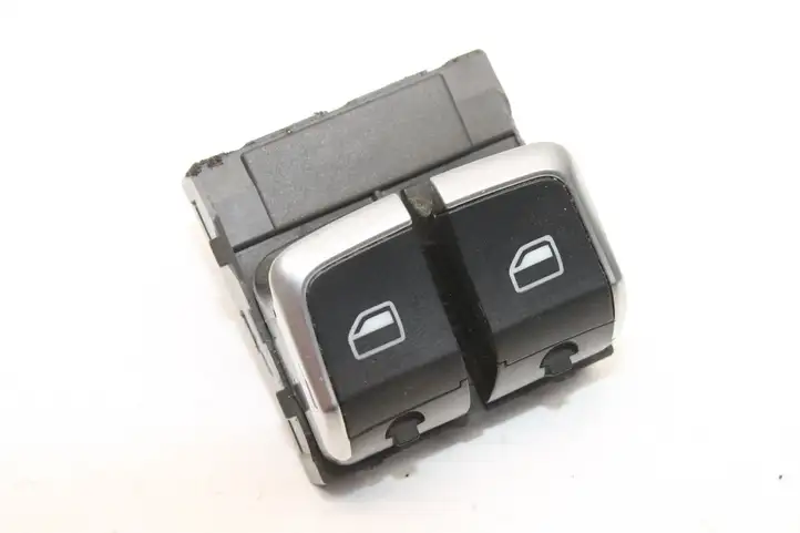 Audi A5 8T 8F (2011 - 2016) 8K0959851G Кнопка фаркопа в багажнике — фото 2