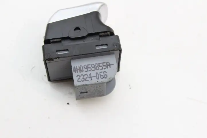 Audi A6 C7 (2011 - 2014) 4H0959855A Кнопка фаркопа в багажнике — фото 3