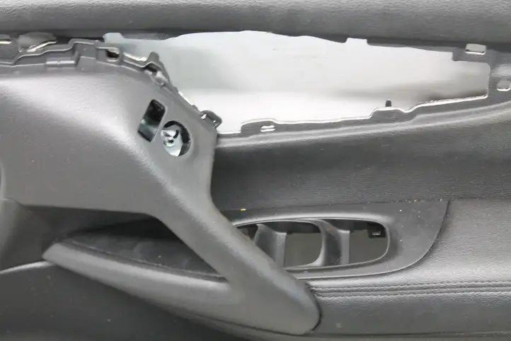 Nissan Qashqai (2013 - 2017) 809104EA1A Обшивка передней двери — фото 5