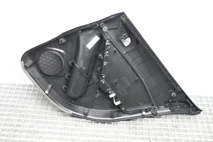 Mazda 3 II (2013 - 2017) BHN96856Z Обшивка задней двери — фото 7