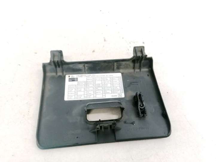 Nissan X-Trail T30 (2001 - 2007)  68964EQ410 Крышка ящика предохранителей