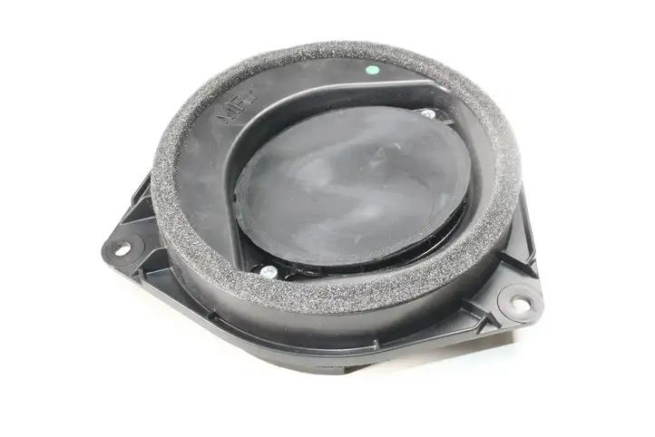 Lexus IS 220D-250-350 (2005 - 2010) 861600WS60 Динамики задних дверей — фото 1