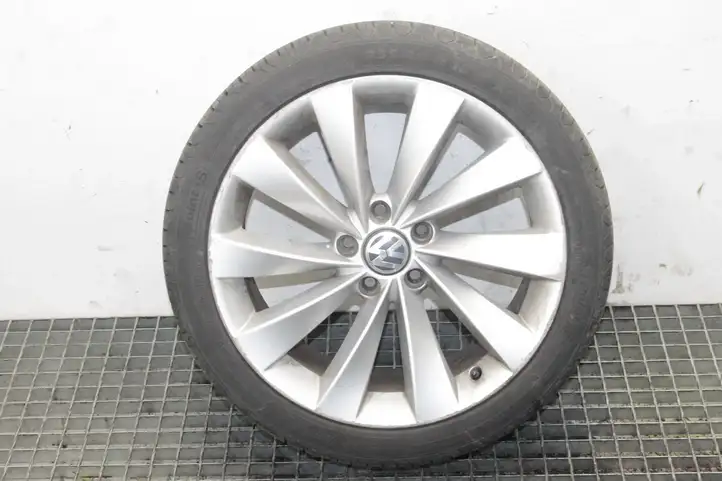 Volkswagen Scirocco (2008 - 2014) 3C8601025D — фото 1