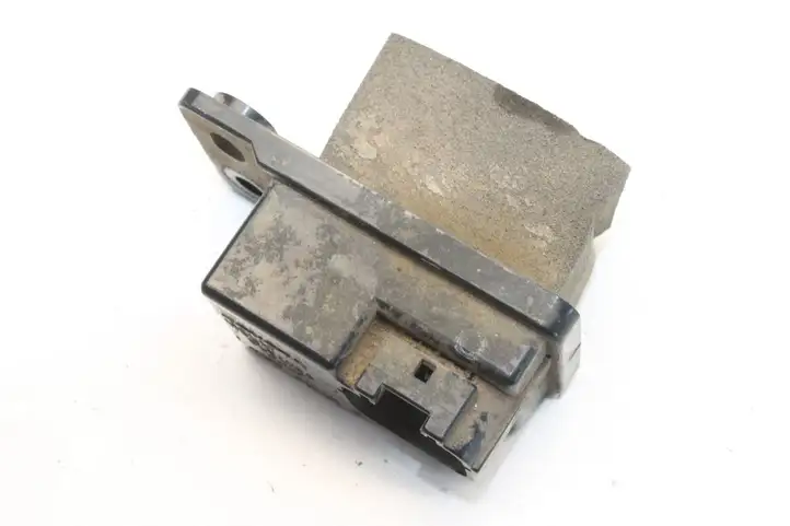 Toyota Land Cruiser (HDJ90) (1996 - 2002) 8594233010 Реле аварийных фонарей — фото 3