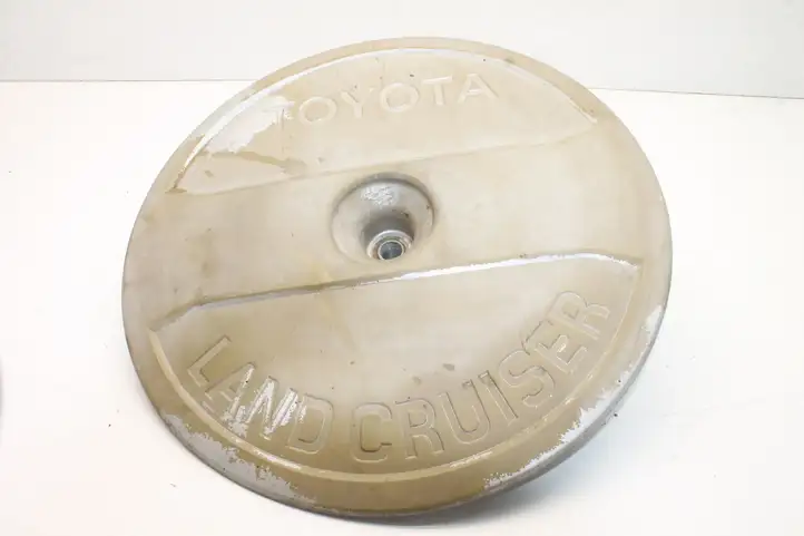 Toyota Land Cruiser (HDJ90) (1996 - 2002) Обшивка ниши запасного колеса — фото 1