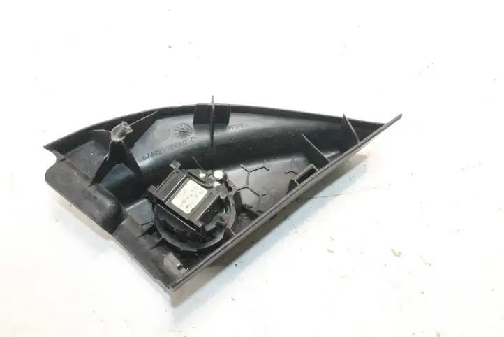 Toyota Avensis T250 (2006 - 2009) 6749205060 Прочие детали салона — фото 2