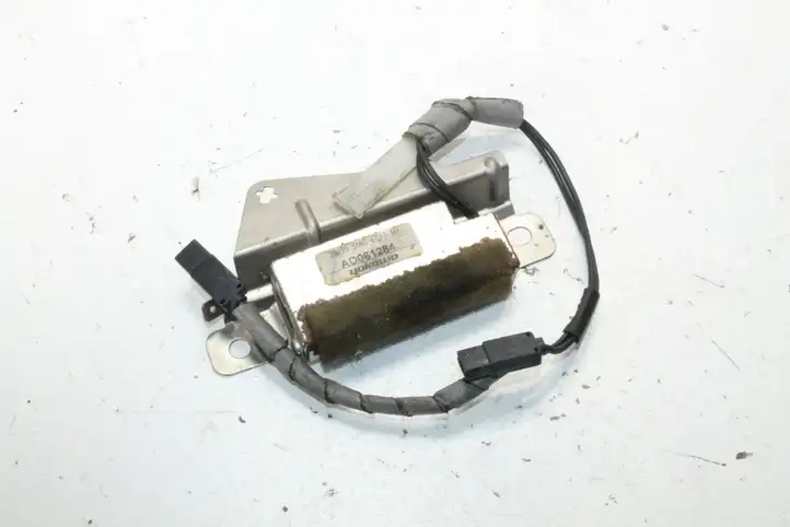 Honda Civic (2006 - 2011) 39155SMGE013M1 Усилитель антенны — фото 1