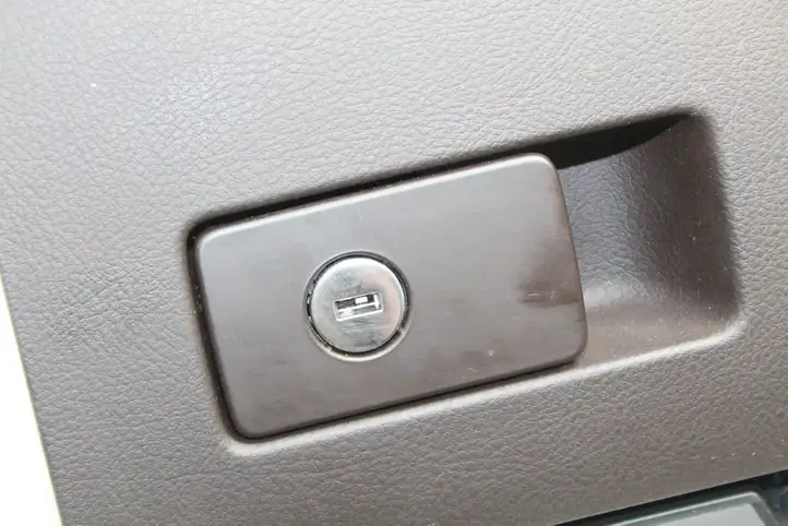 Volkswagen PASSAT CC (2012 - 2017) 3C2857114 Вещевой ящик — фото 2