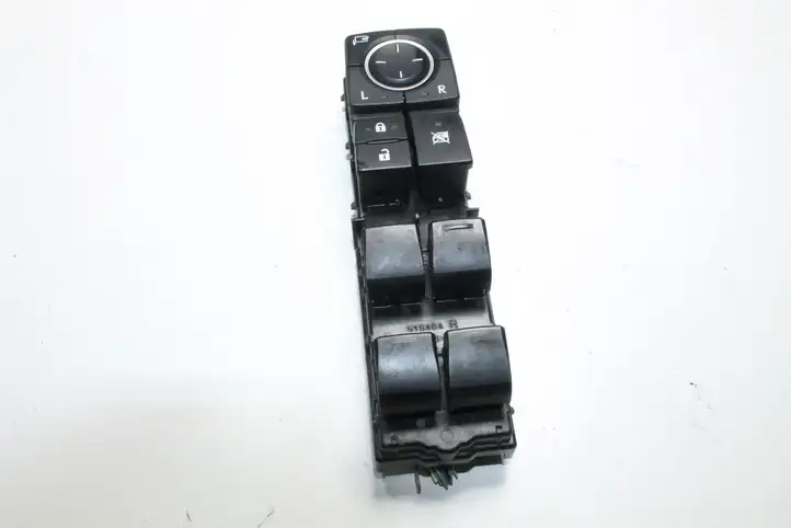 Lexus IS III XE30 (2013 - 2016) 515681 Кнопка фаркопа в багажнике — фото 1