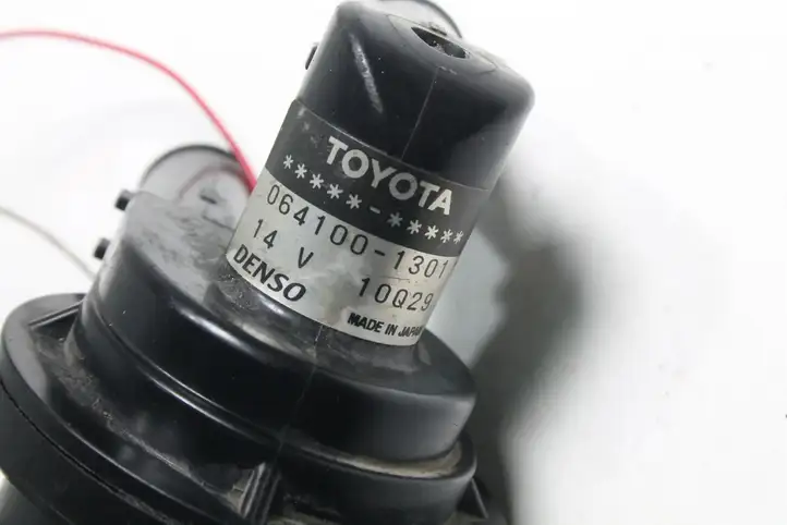 Lexus IS III XE30 (2013 - 2016) 0641001301 Электроциркуляционный насос — фото 2
